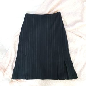 2/30🍒 Vintage striped midi skirt